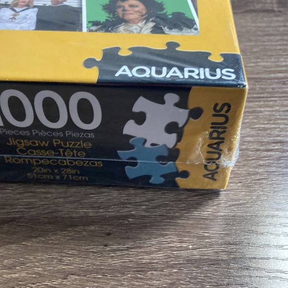 New Factory Sealed Schitt's Creek 1000-Piece Puzzle - Picture 6 of 6